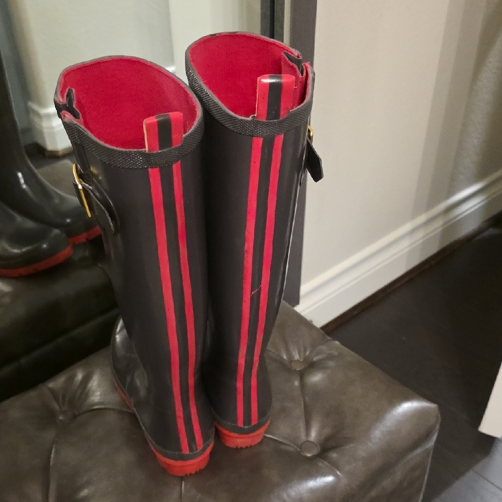 Joules Women's Charcoal and Scarlet Rain Boots - Picture 8 of 11